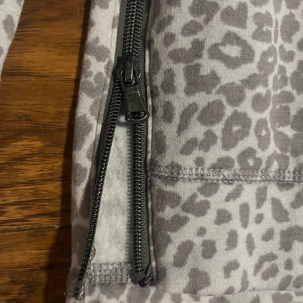 New Stella & Dot leopard zip sweater